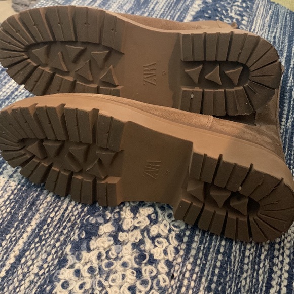 Zara leather lug ankle boots - Picture 4 of 4